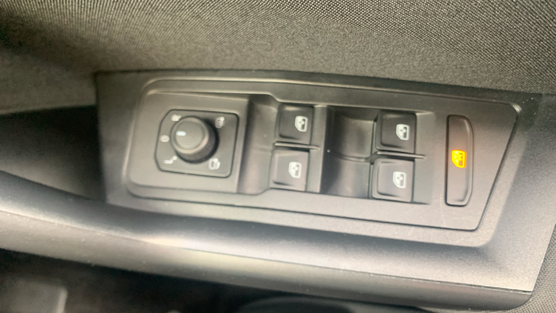 Volkswagen T-Roc 1.0 TSI Life 5dr Petrol Hatchback